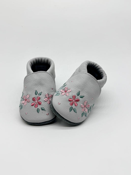 Florecita Gris
