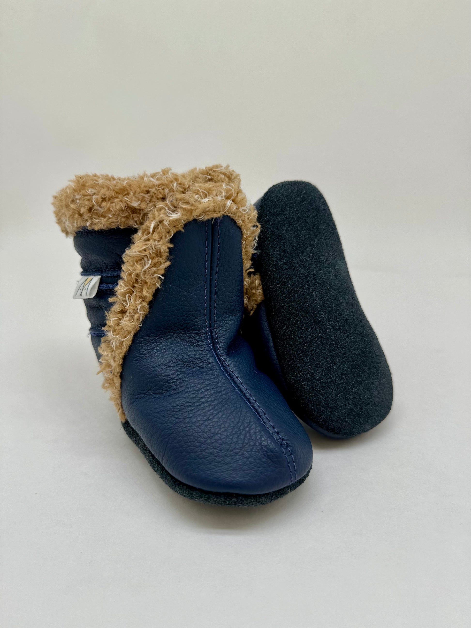 Tiktok Calzado Infantil Por Mayor Zapatos Niños One-Piece Miel – PAPOS